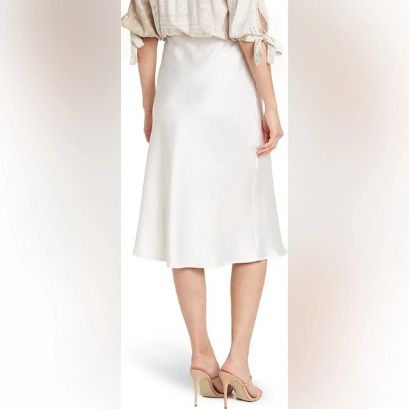 Renee C Women's Satin Midi Skirt Solid Ivory/White Slip On Size Large - Picture 2 of 7